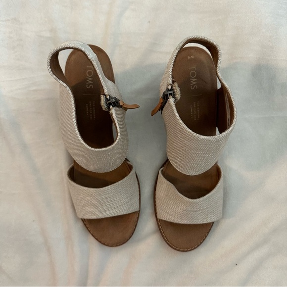 Toms Heels - Picture 3 of 6